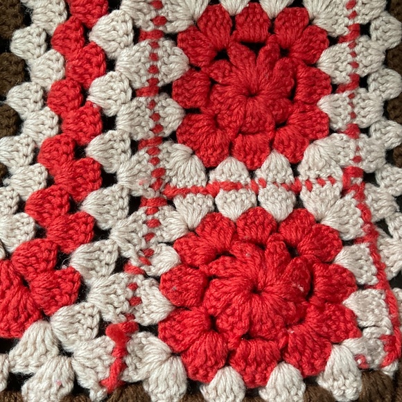 Vintage Crochet Blanket (68 X 90”) - Picture 4 of 9